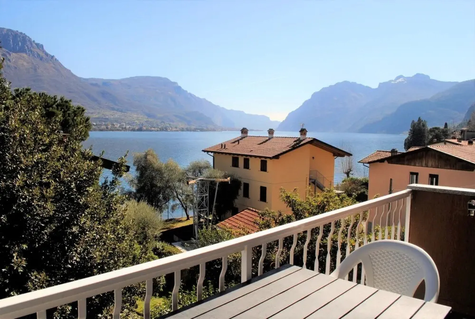 Olive To Lario Apartments