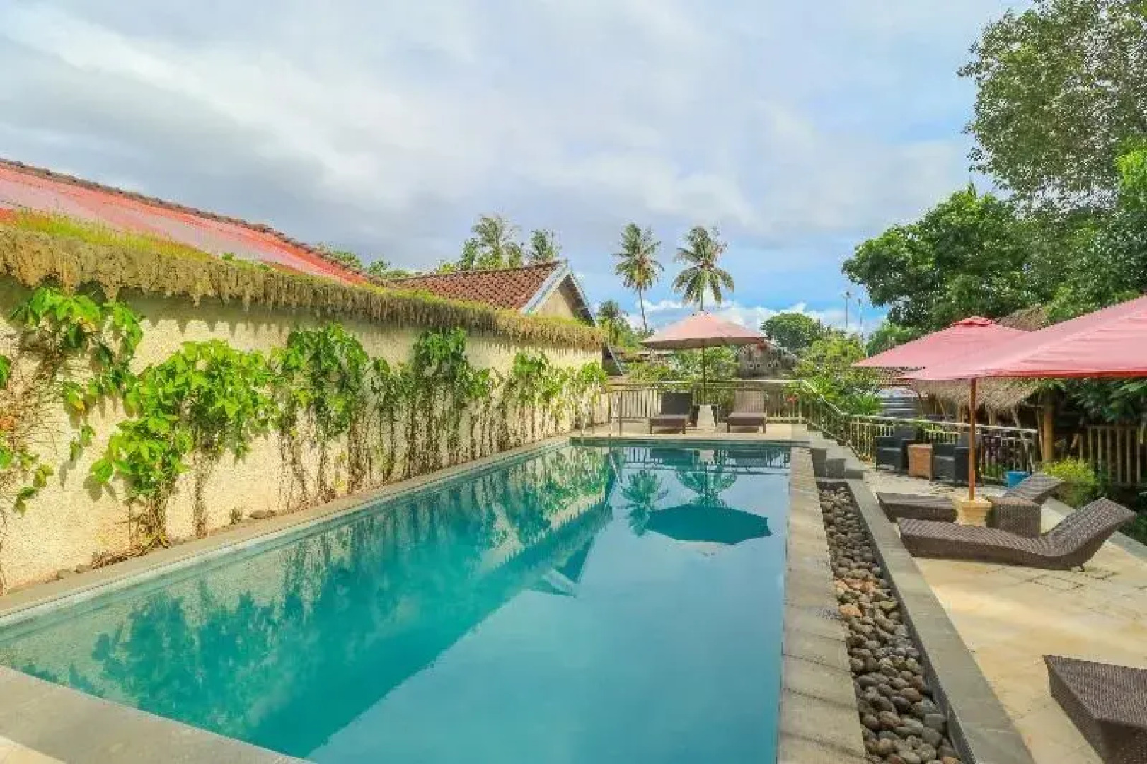 Senggigi Cottages Lombok by ZUZU