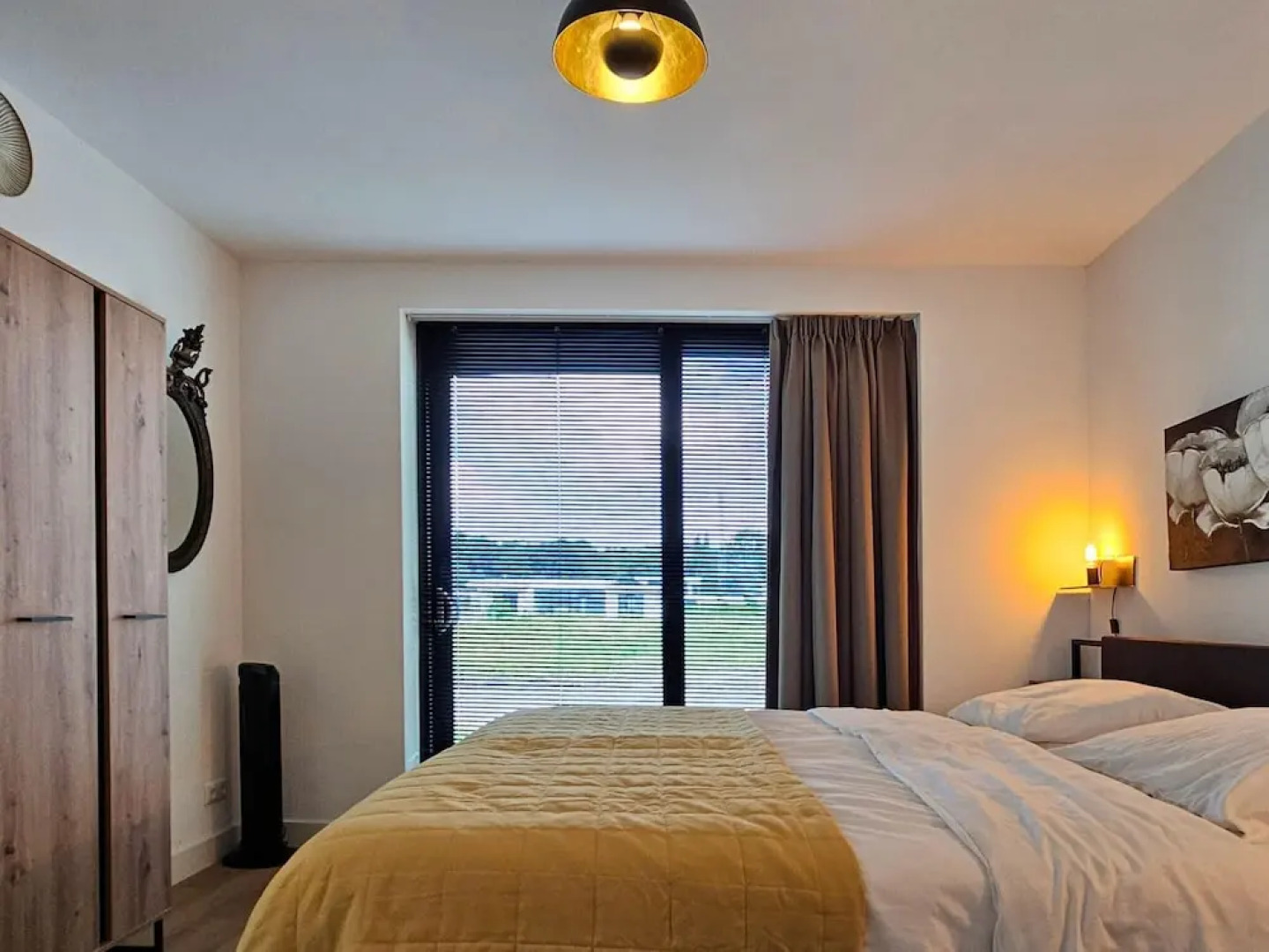 Luxury Villa With Veranda, Canoe