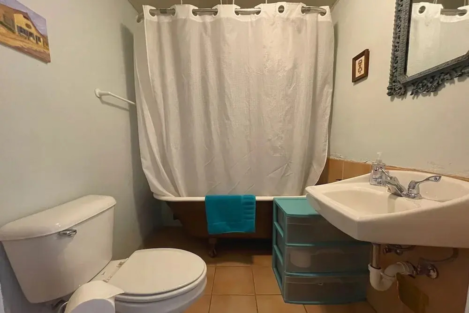 SnowMansion Taos Adventure Lodge