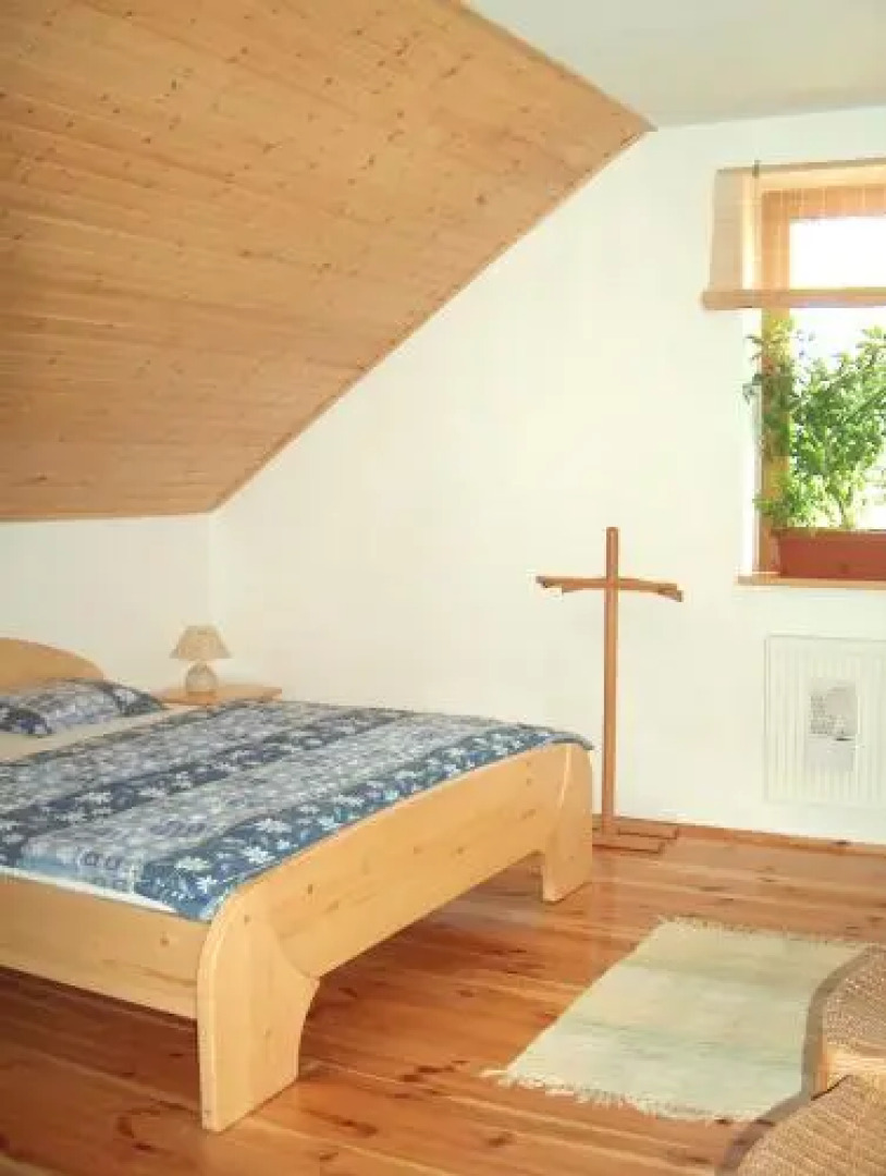 APÁLI Restaurant & Pension