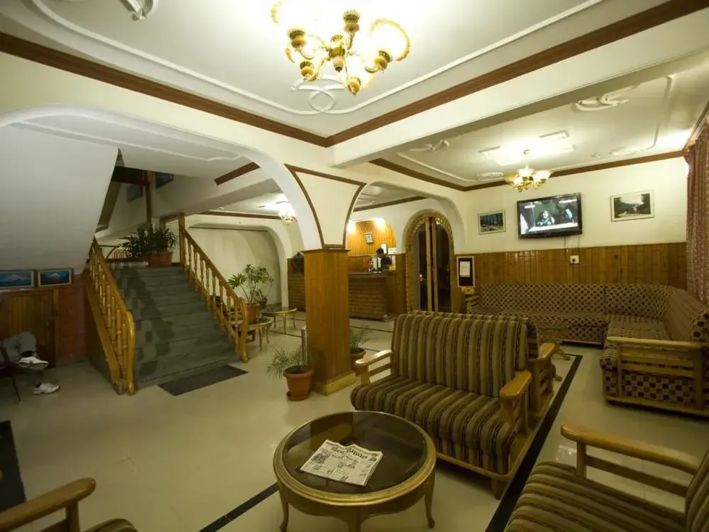 OYO Rooms Model Town