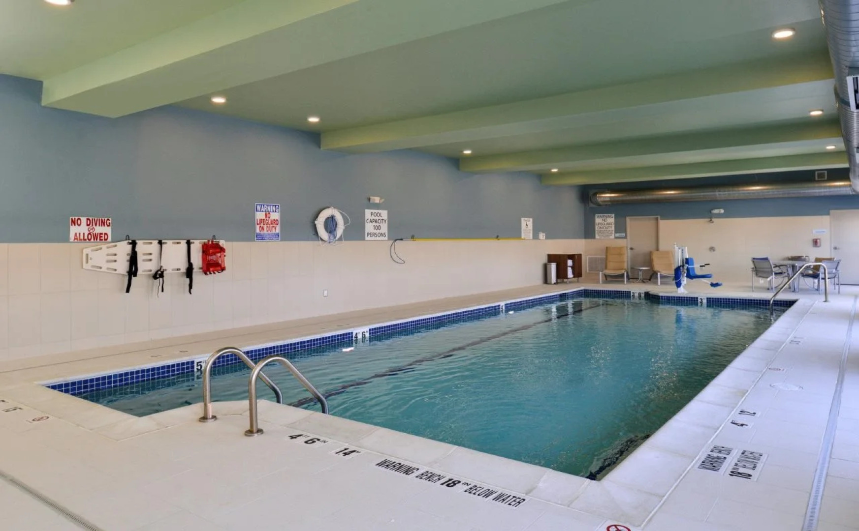 Holiday Inn Express & Suites Farmington Hills - Detroit by IHG