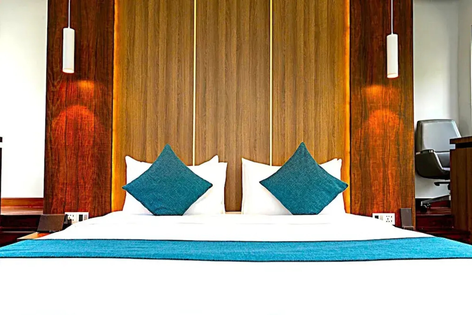 Castle Bayview Resort & Spa