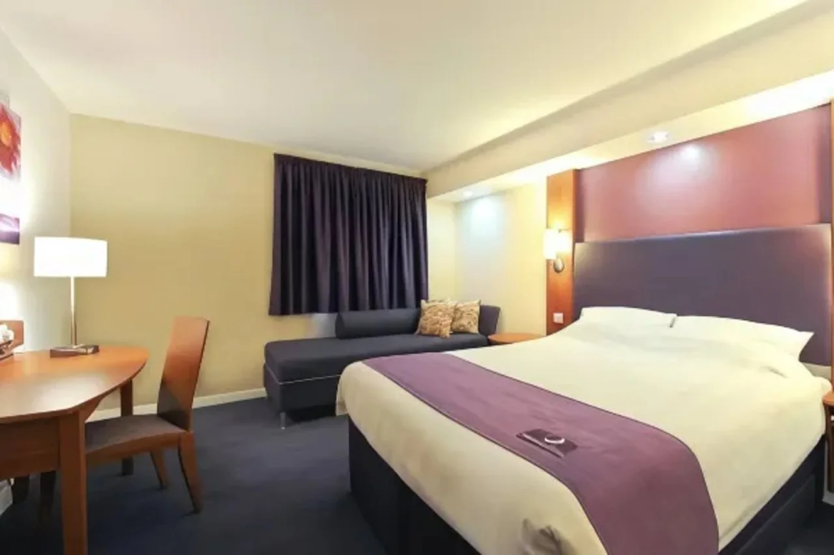 Premier Inn Warrington - A49/M62 J9