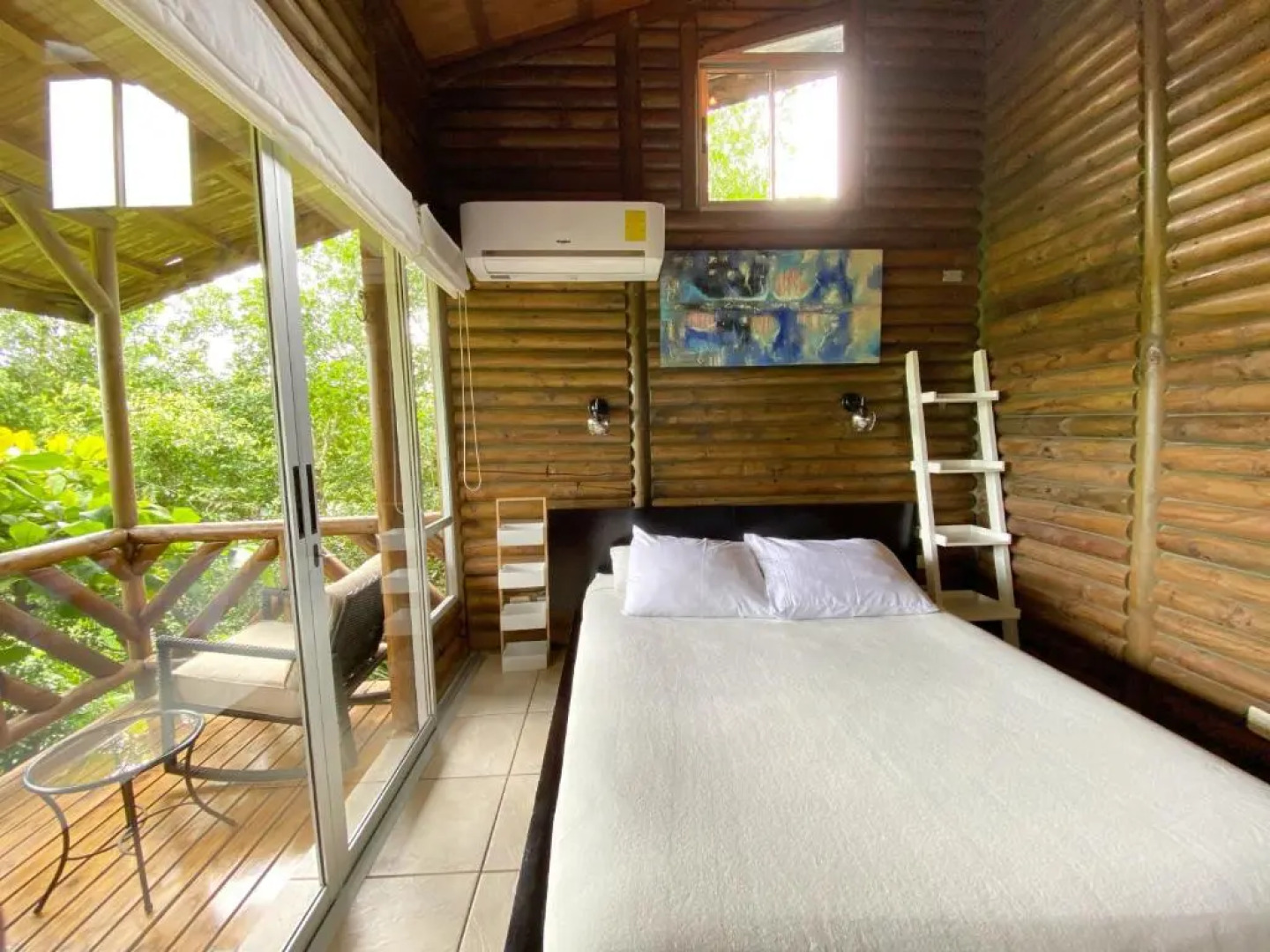 Horizon Hotel & Yoga center