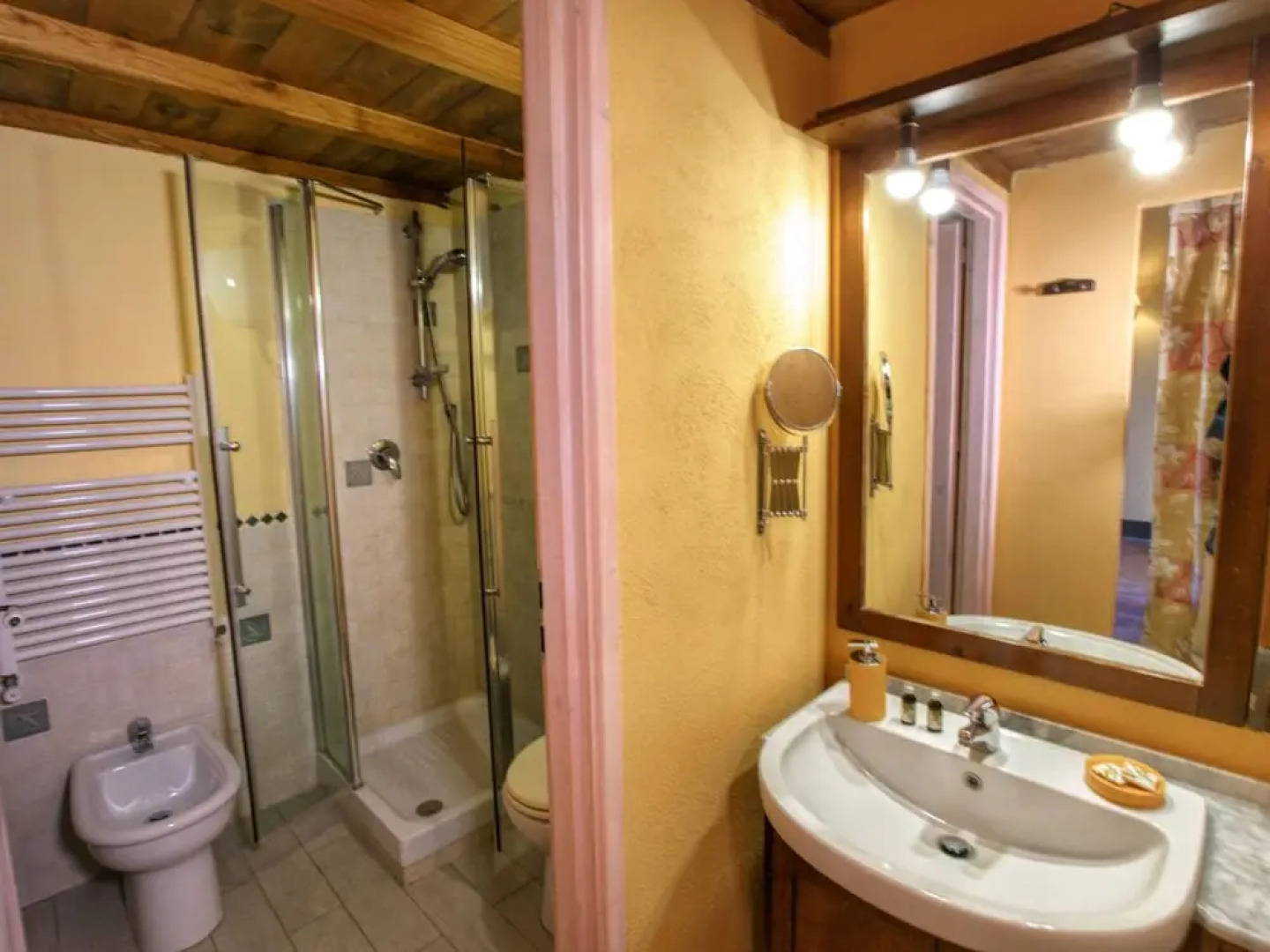 Belvilla by OYO Villa Graffi