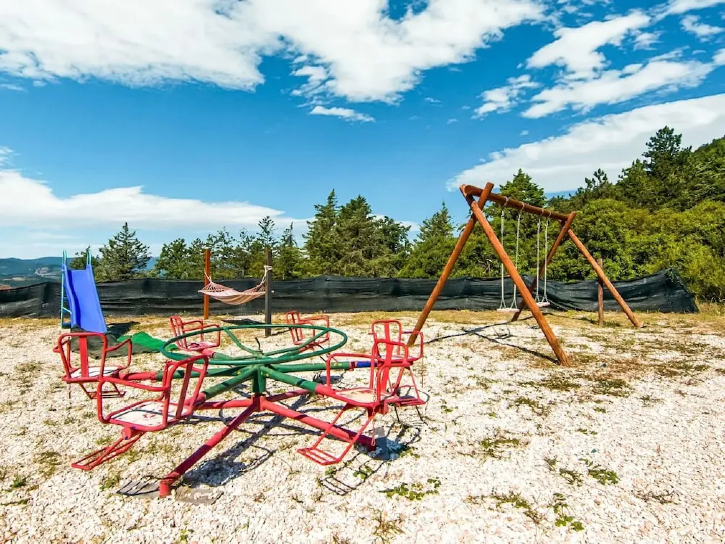 Agriturismo in the Appenines with Covered Swimming Pool & Hot Tub