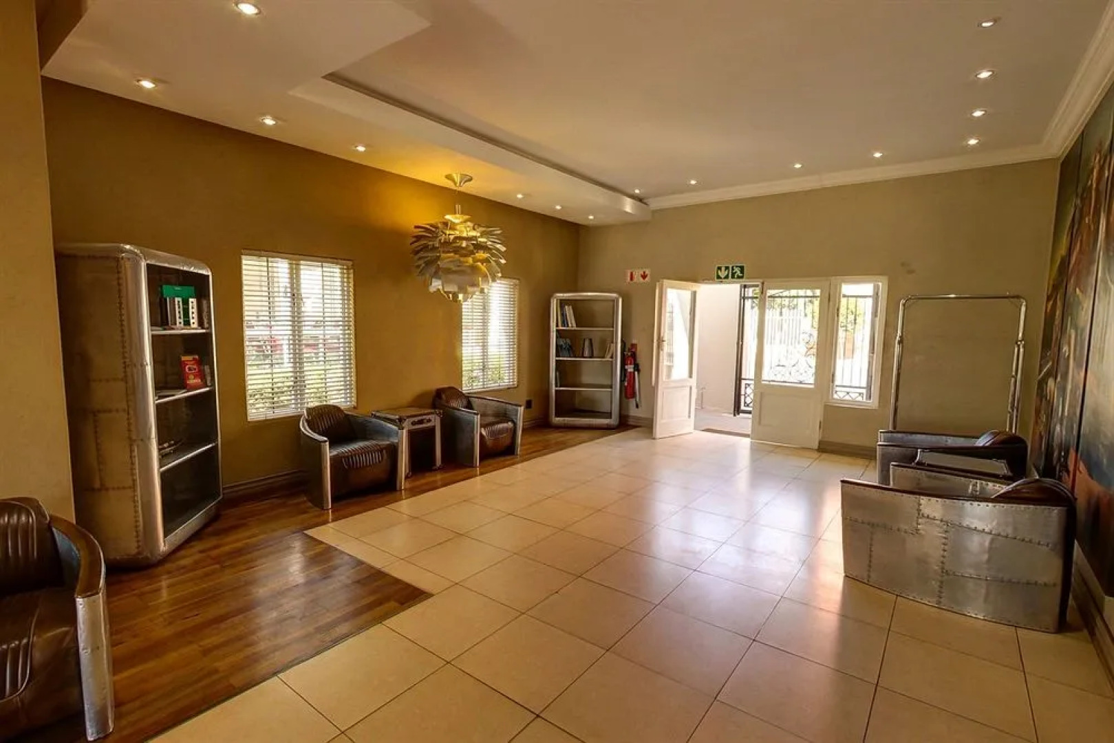 The Aviator OR Tambo