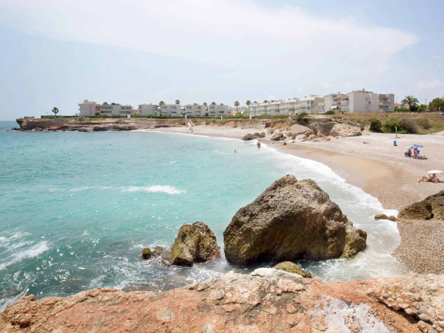 Well-Kept Apartment with Views of the Sea, Two Swimming Pools Near Vinaròs