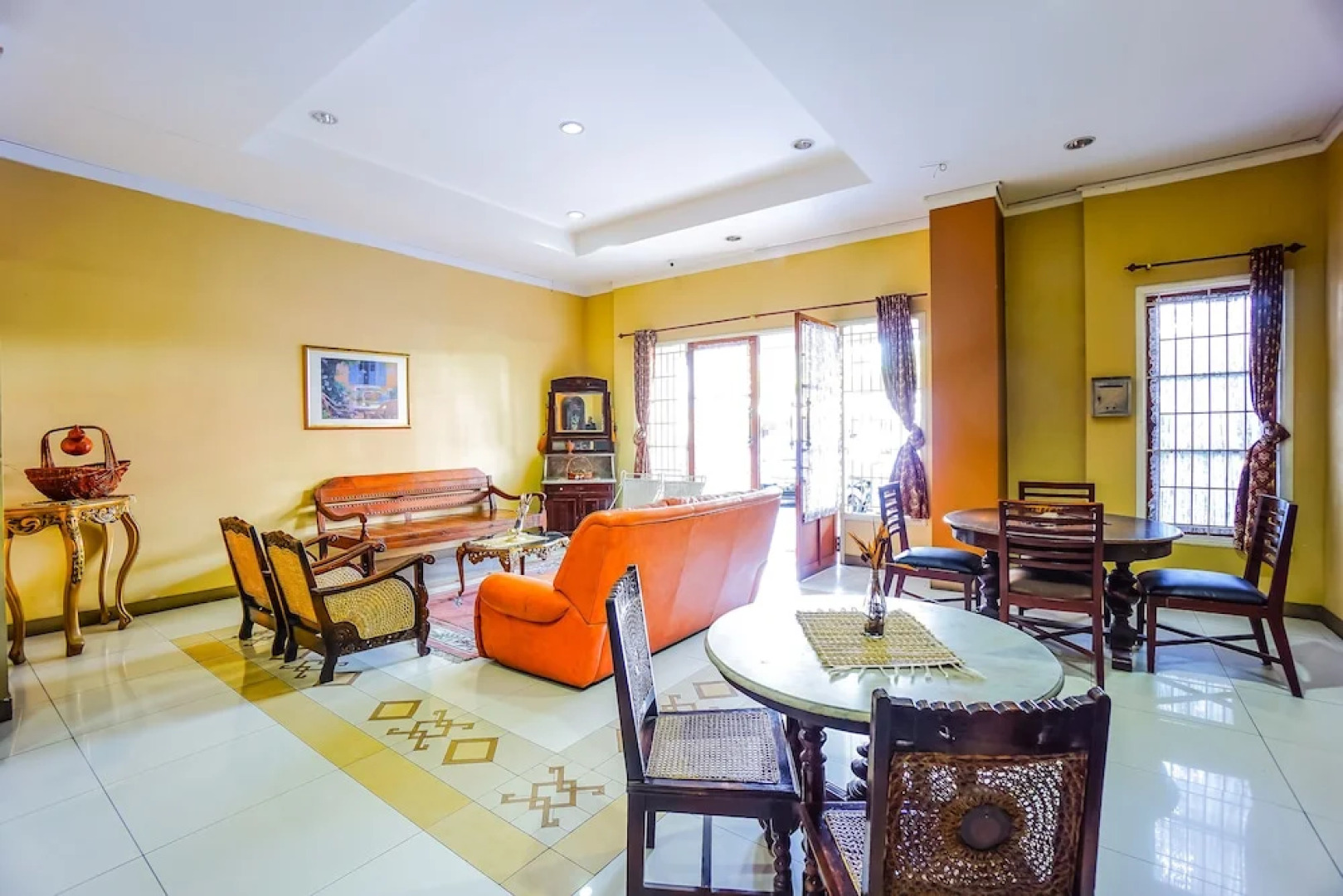 Bastiana Residence by OYO Rooms