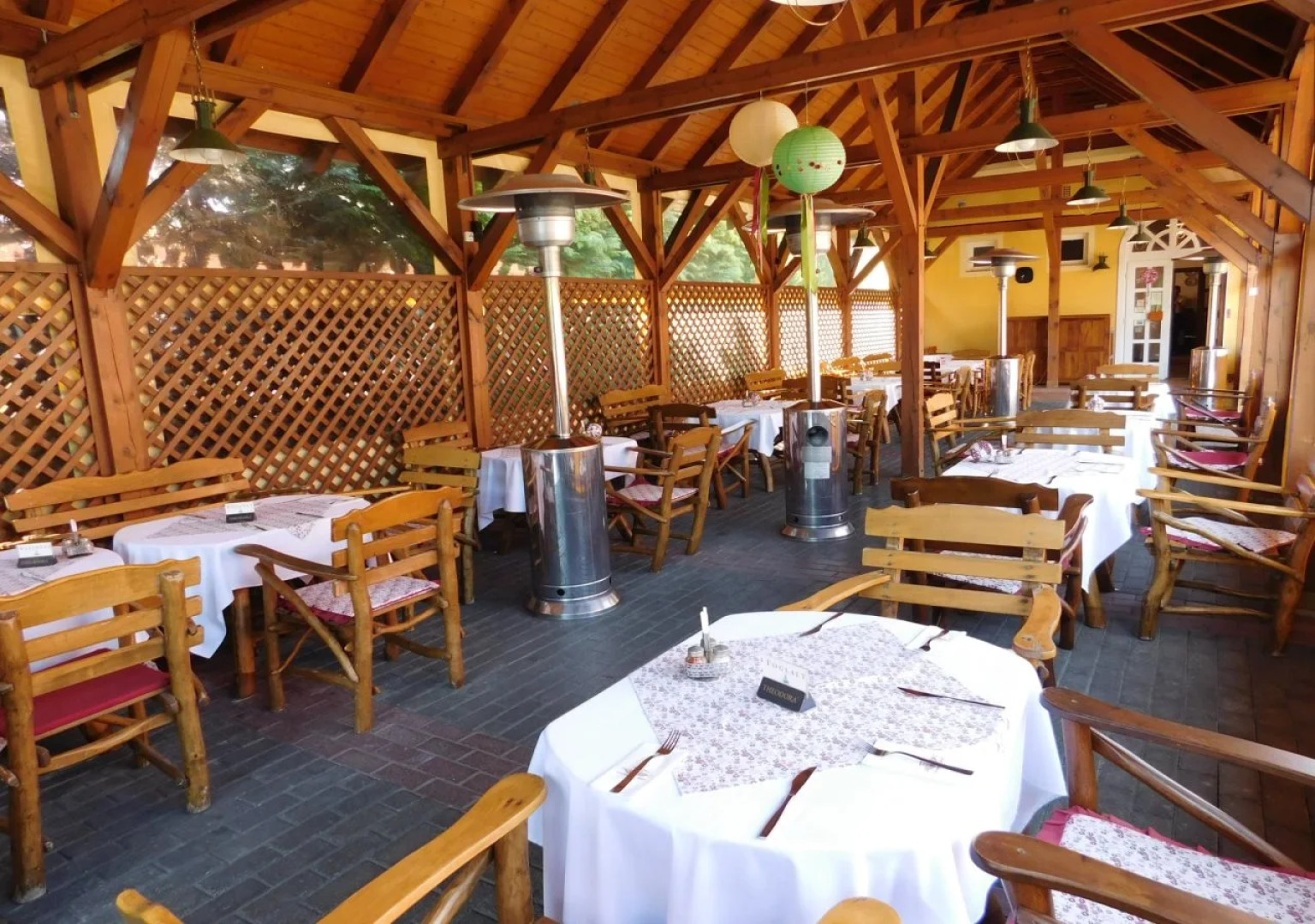 Berki Vendéglo és Hotel