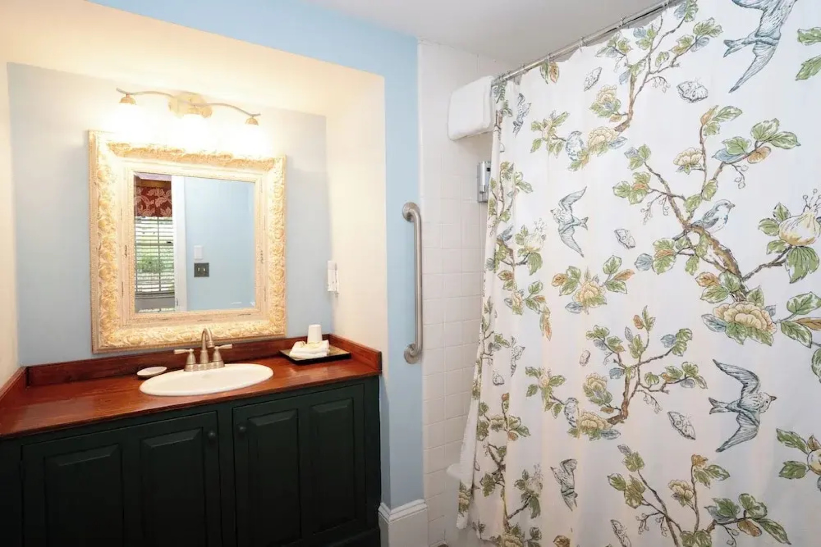 Lumberville 1740 House