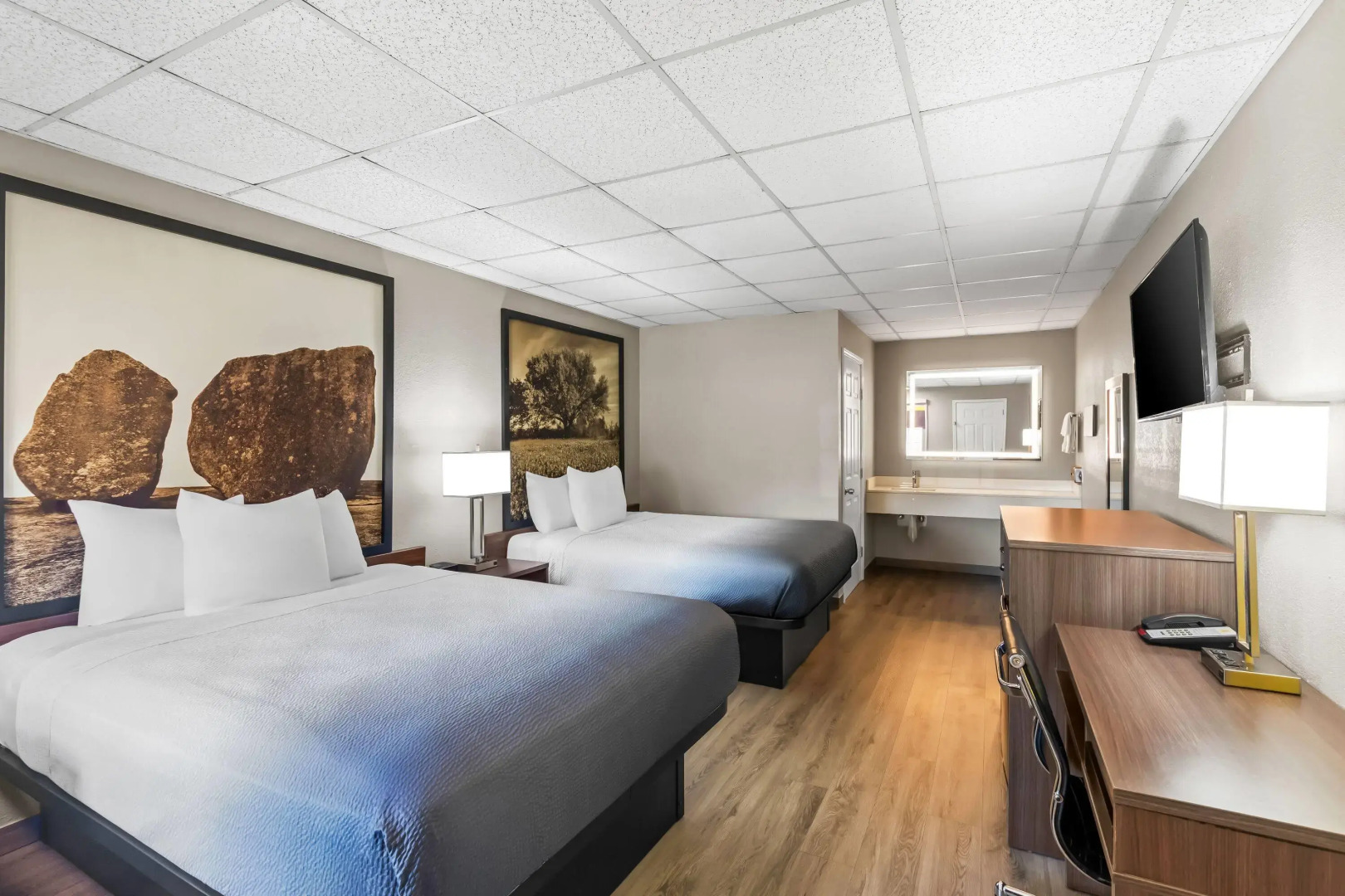 Super 8 by Wyndham Fredericksburg