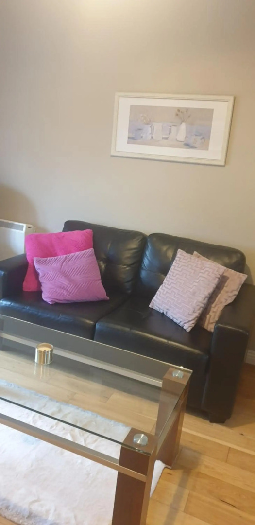 Trim centre apartment