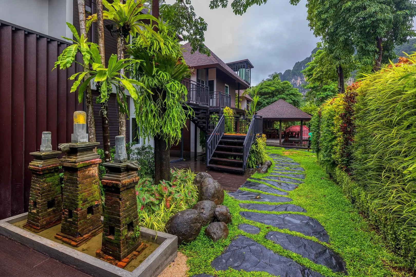 The Cliff Elegance Resort