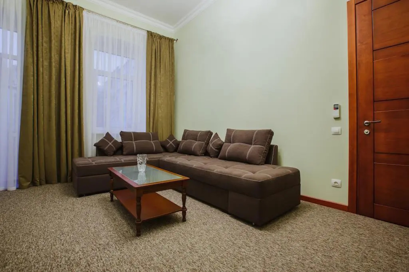 Gsm Apartment at Kiev Train Station