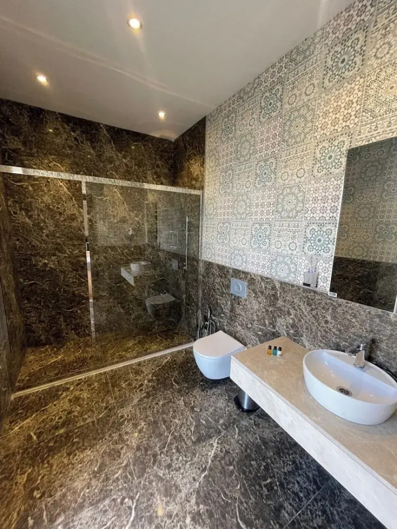 Arena Apartments & Villas Guba