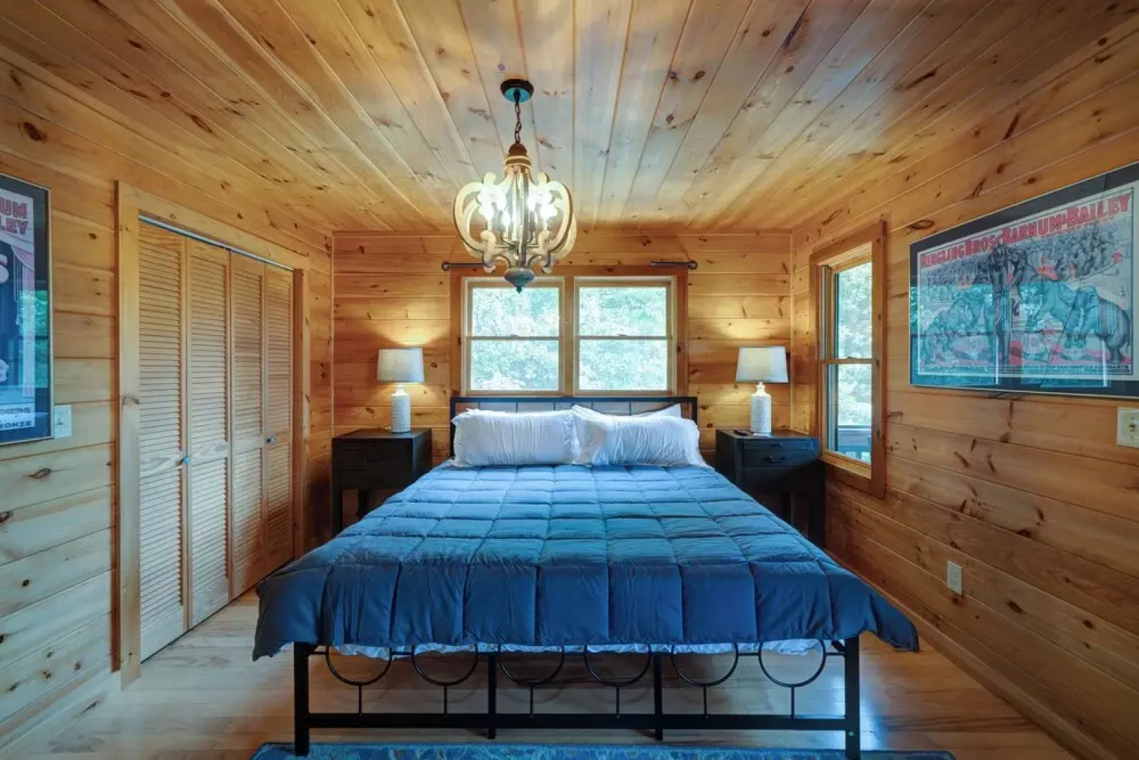 Mountain Haven in the Woods