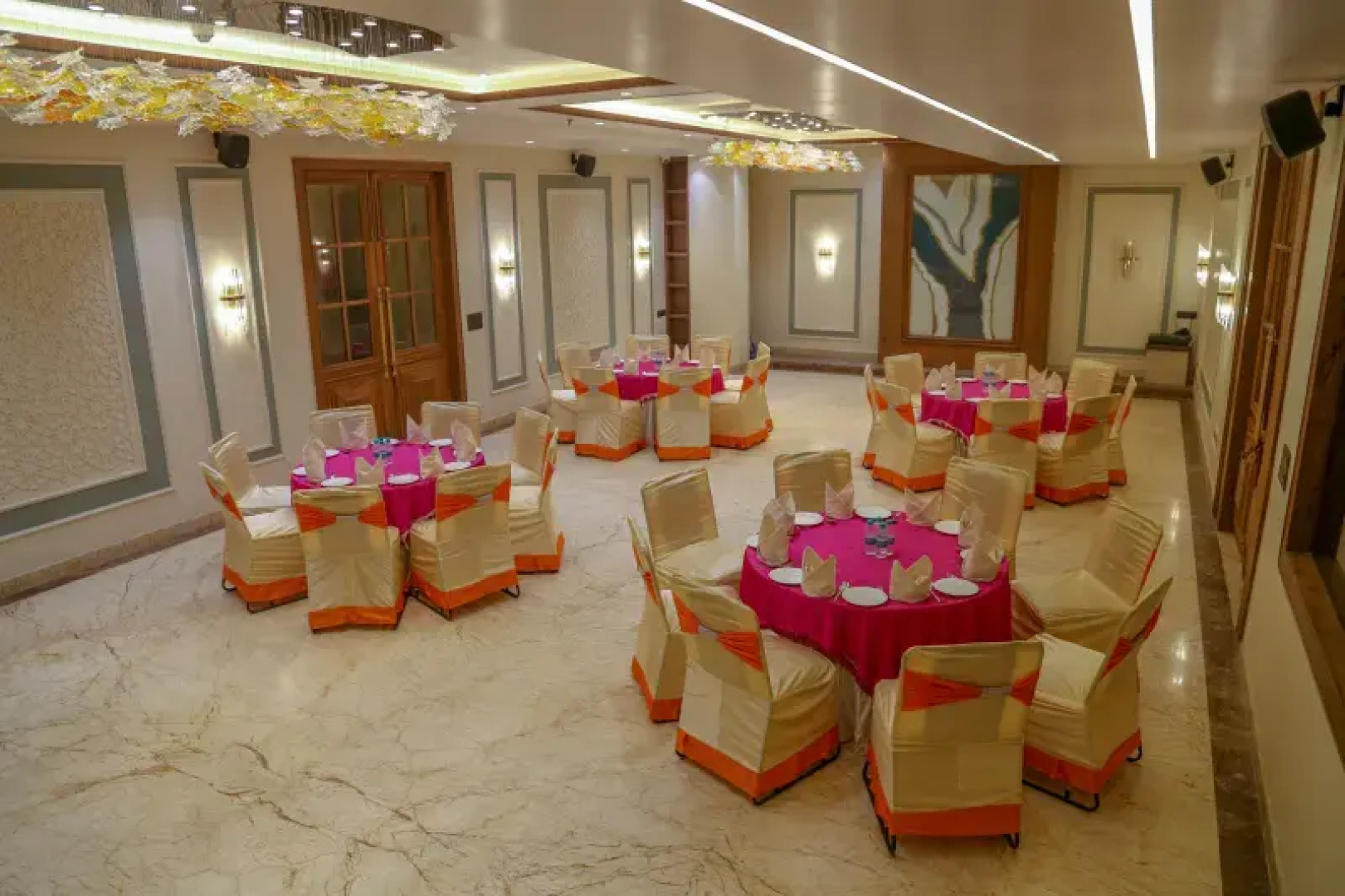 Four Leaf Hotel, Kasganj