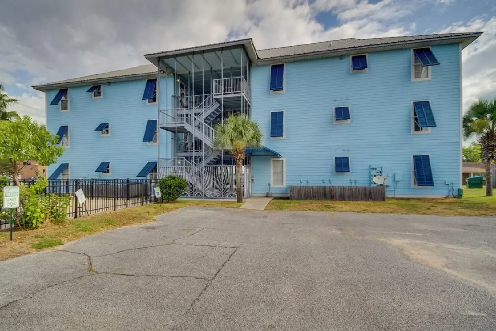 'cloud 9 on the Gulf', 1 Mi to Beach: Pet Friendly