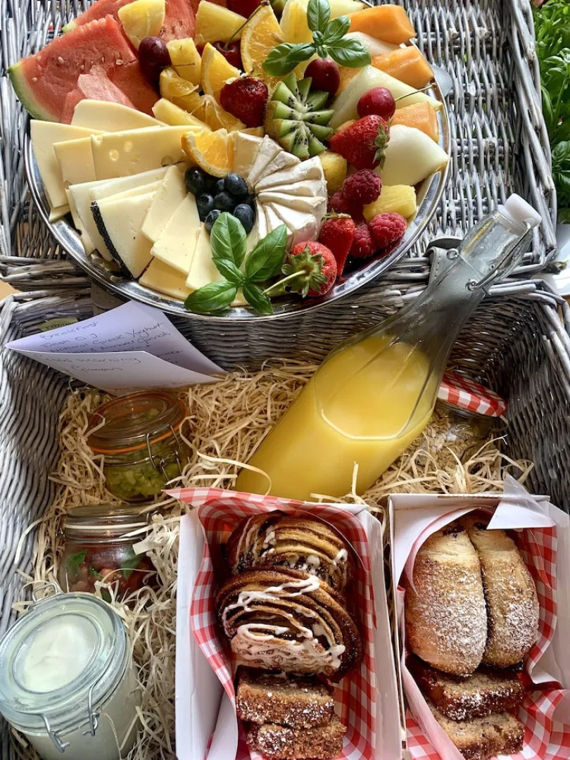 Tregantle Farm Eco Glampsite Super Safari Cabin