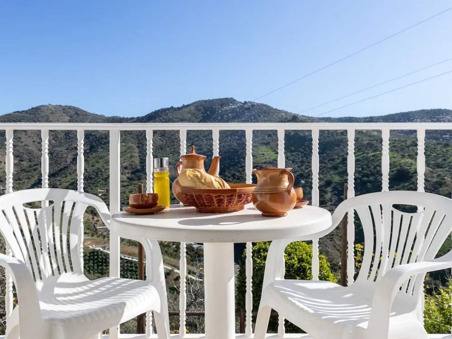 Elegant Apartment in Totalán with Hot Tub