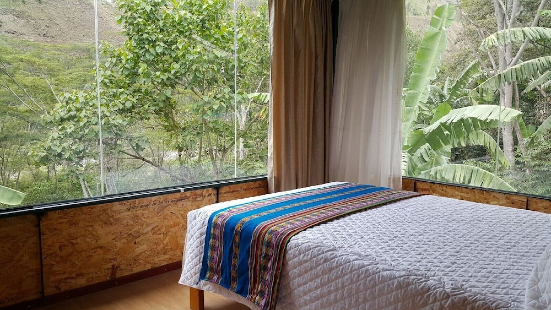 Eco Lodge Restaurant Araplay