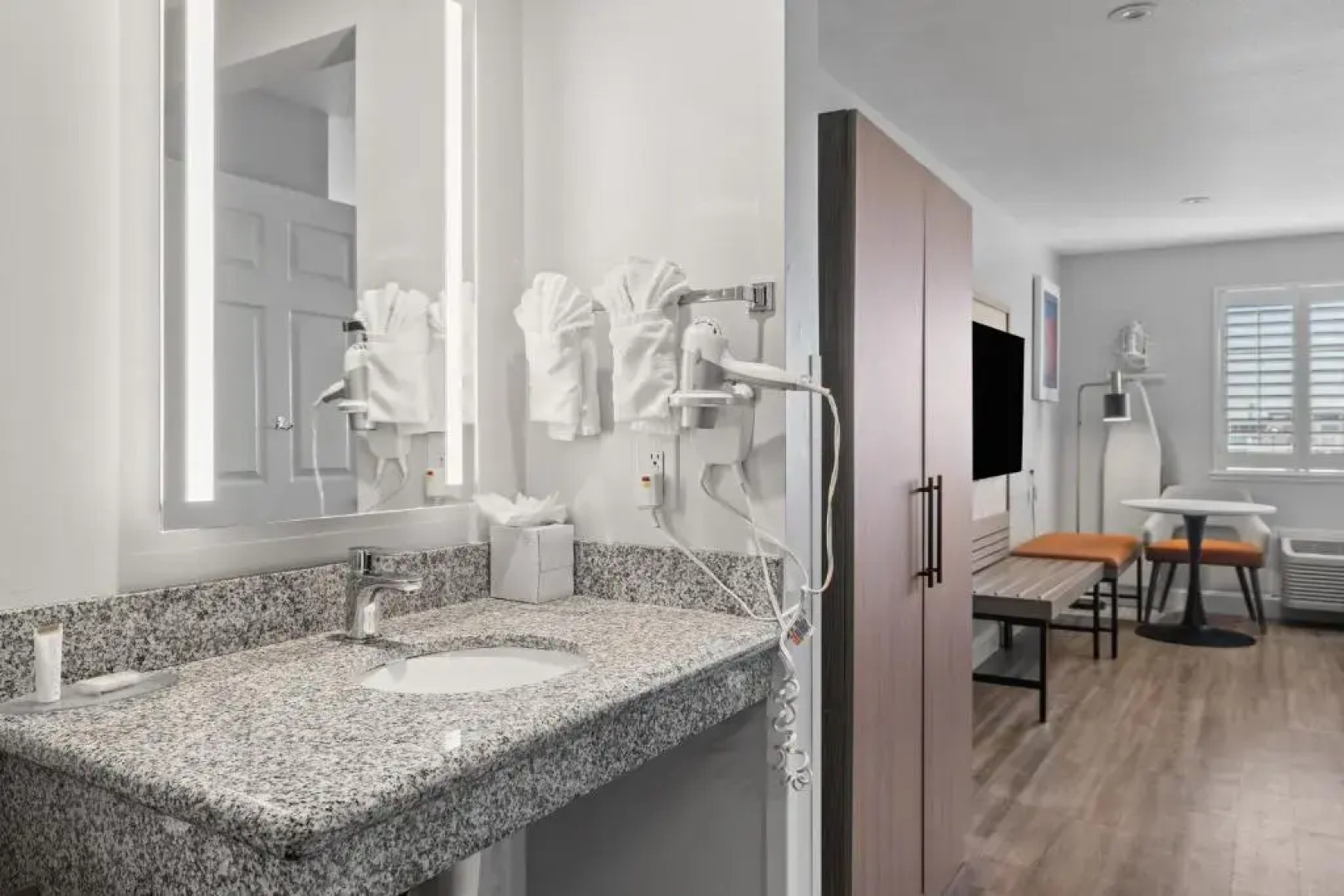 Super 8 San Bruno /SF Intl Arpt West