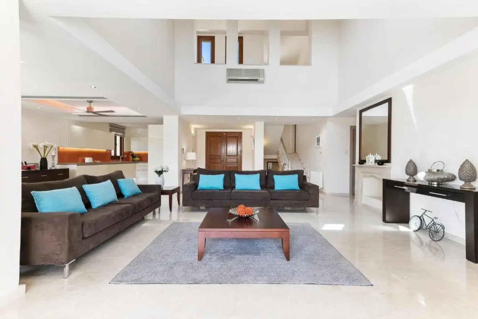 4 bedroom Villa Galinios with large private pool, Aphrodite Hills Resort