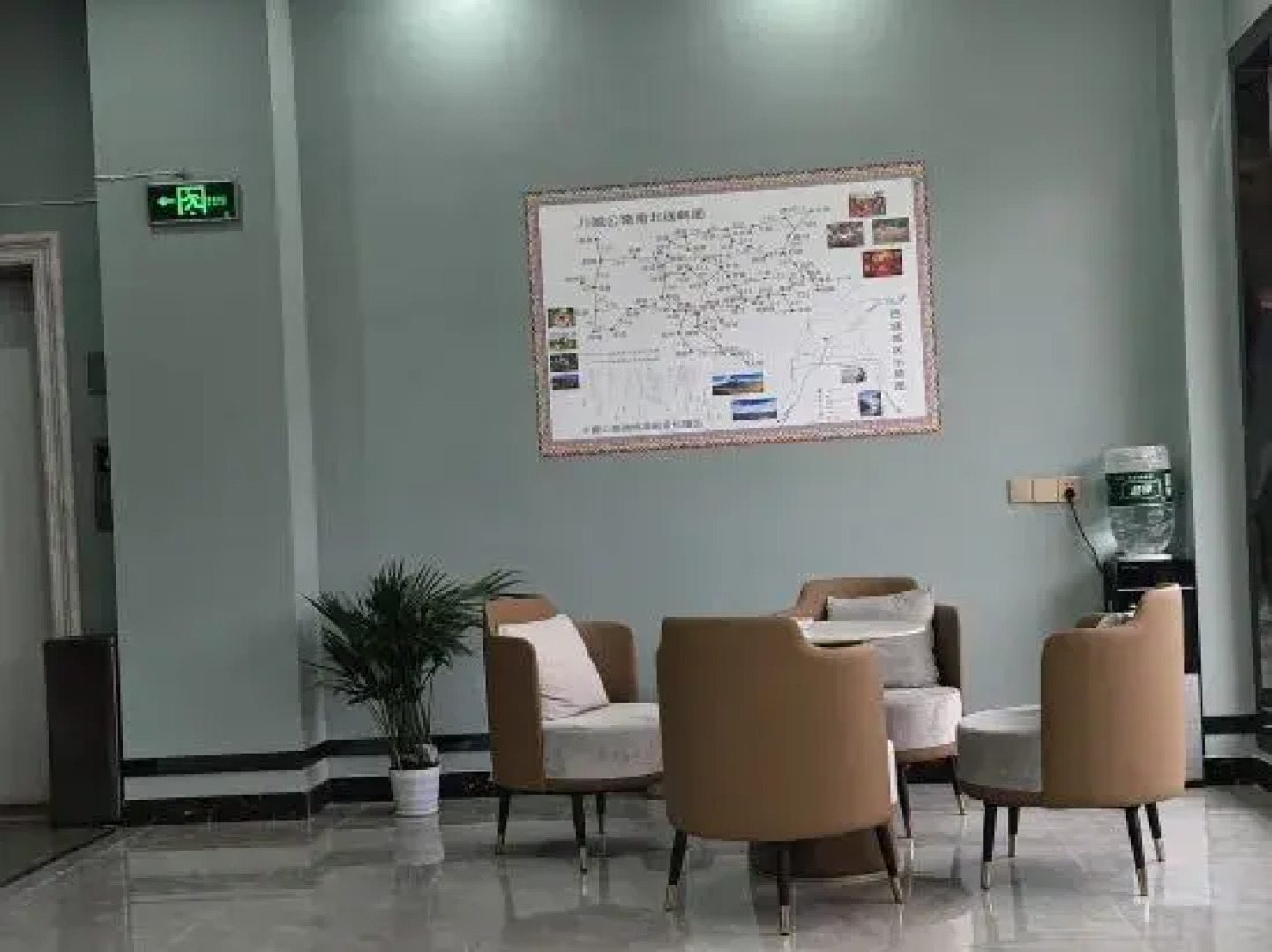 Batang Jingyue Hotel