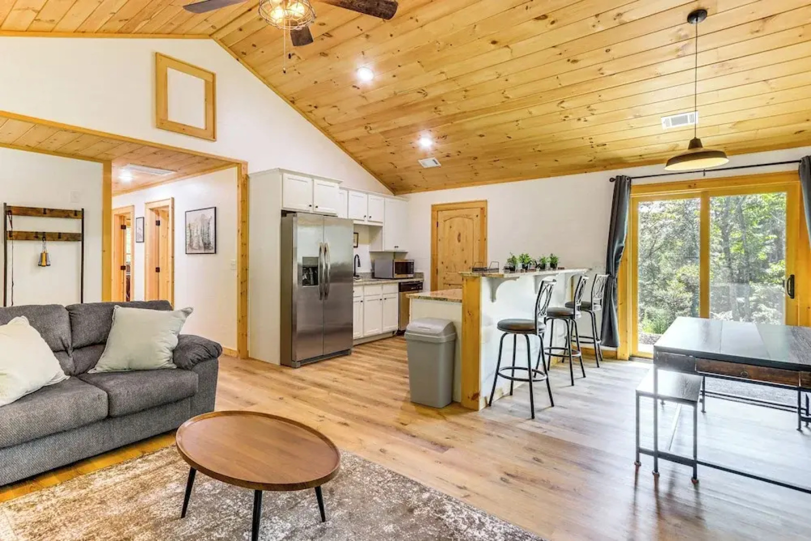 Mccaysville Cabin: Fire Pit, BBQ + More!