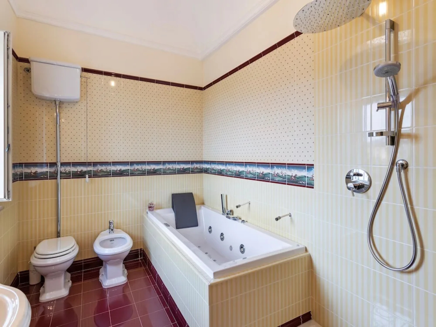 Enticing Holiday Home in Portella di Mare Near Sea Beach