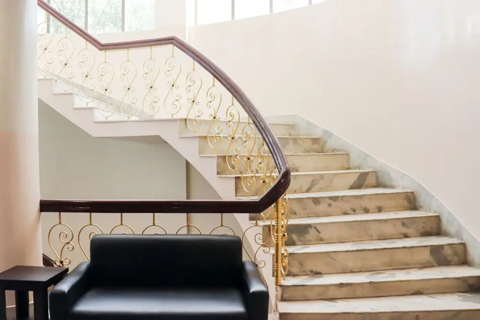 OYO 41953 Hotel Trinity East