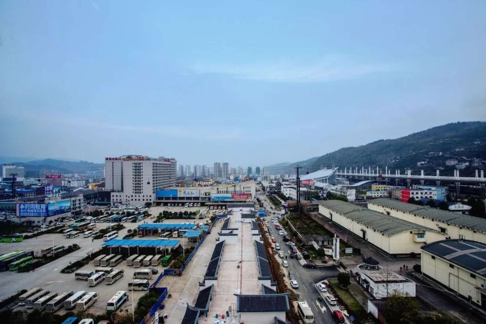 Zhangjiajie Meet Themed Inn