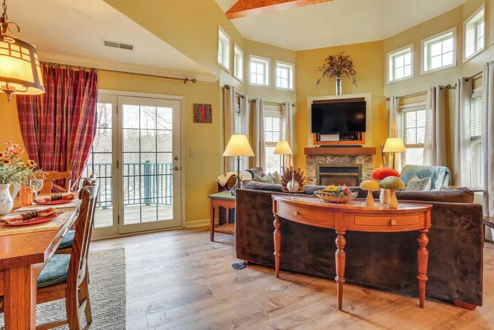 < 1 Mi to Mountain Creek Resort: Condo w/ Balcony