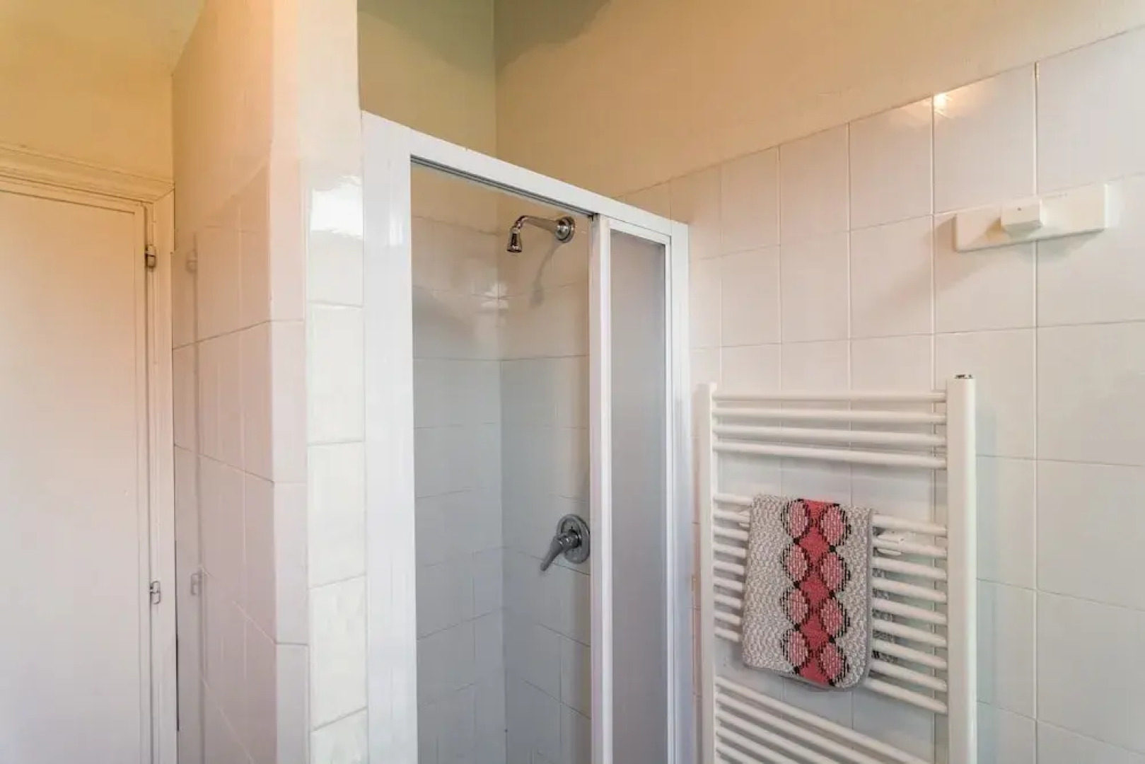 Country House With Pool and Court