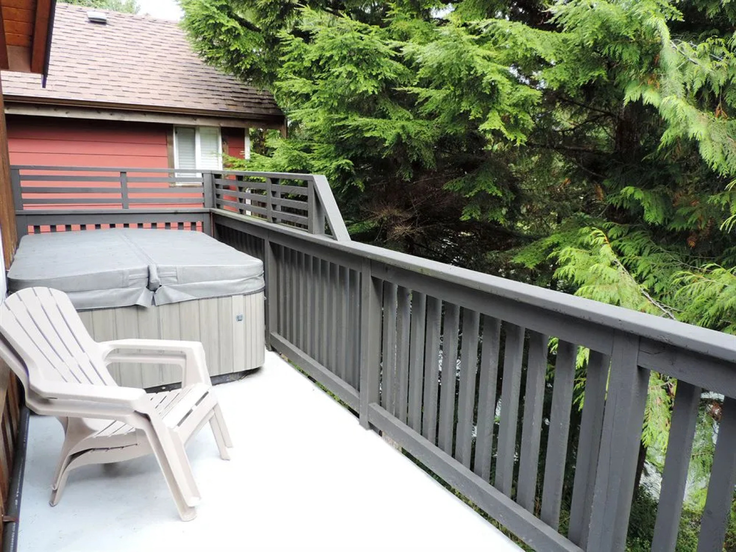 Wild Pacific Waterfront Cabins