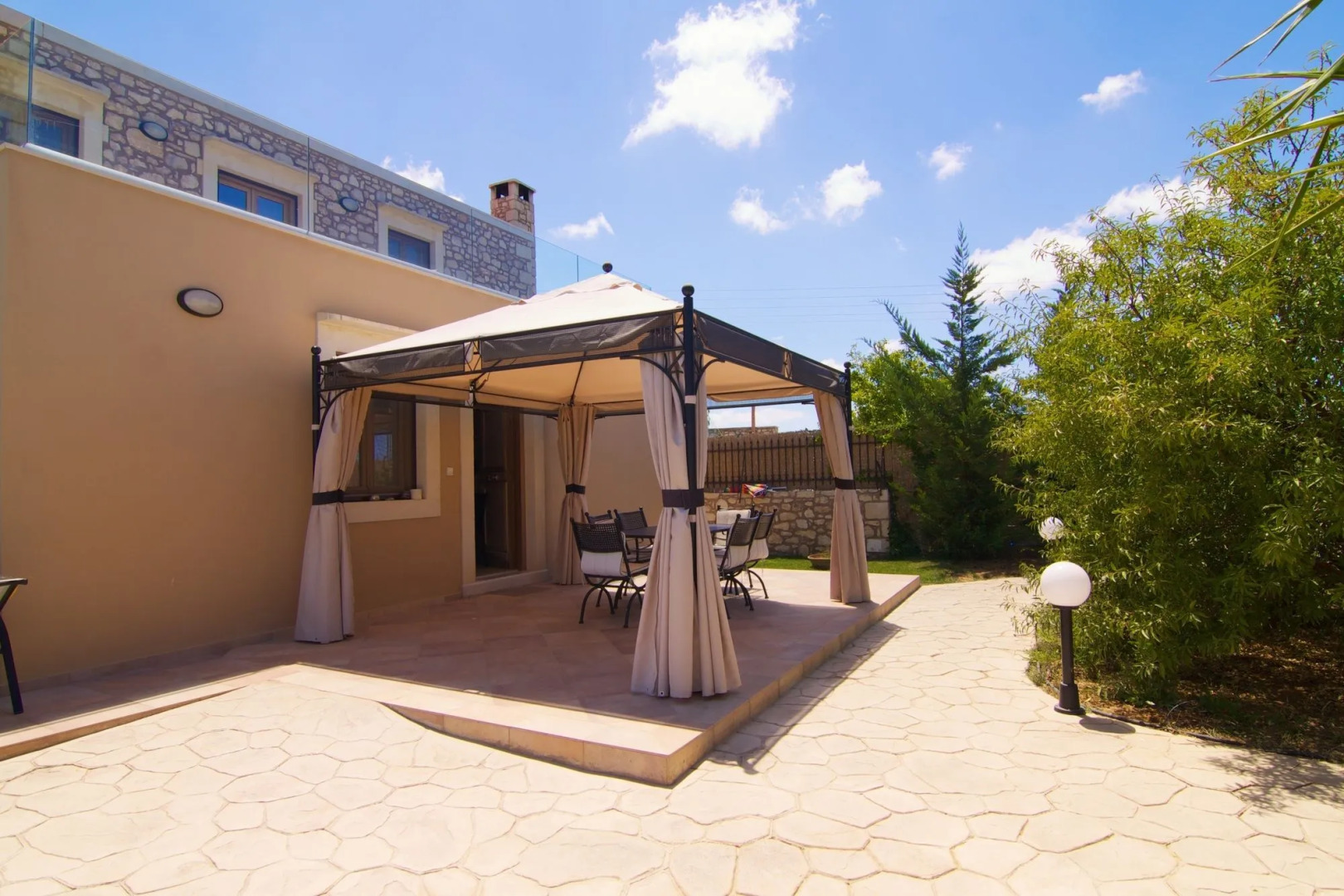 Green Paradise Villa