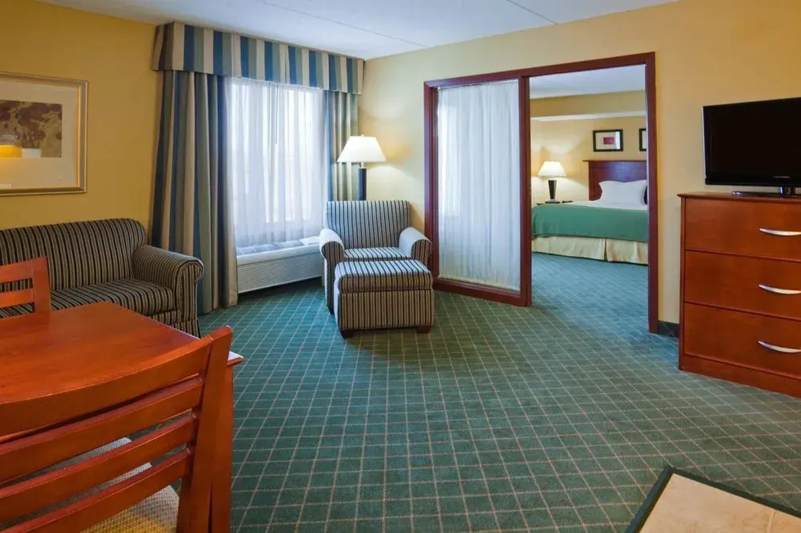 Holiday Inn Express & Suites Coon Rapids - Blaine Area