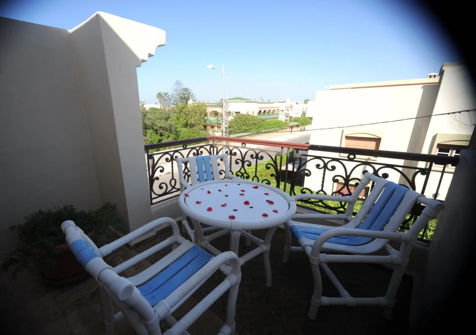 Al Jasira Suites & Spa