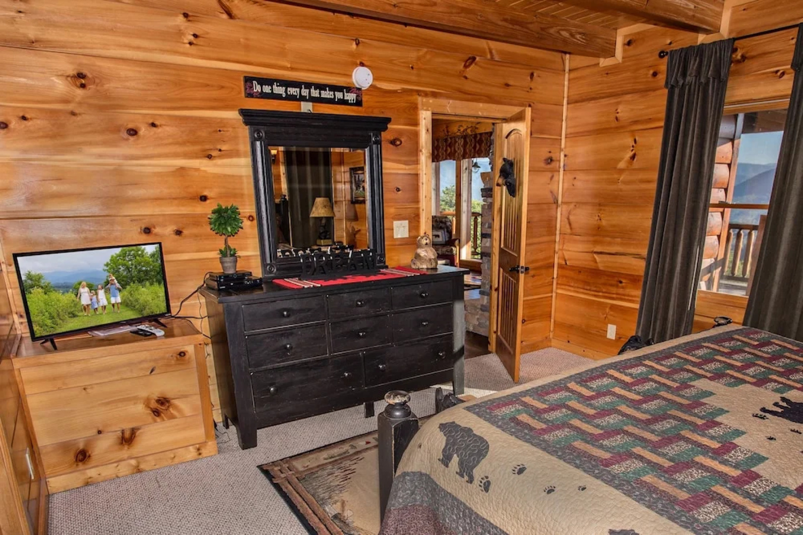 Where Eagles Fly - 4 Br Cabin