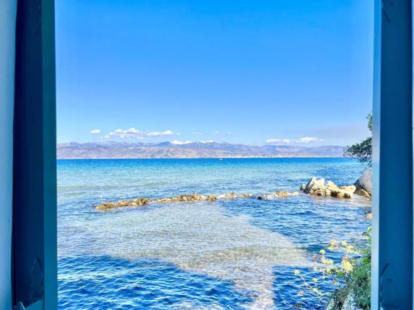 Apraos Beachfront Studio