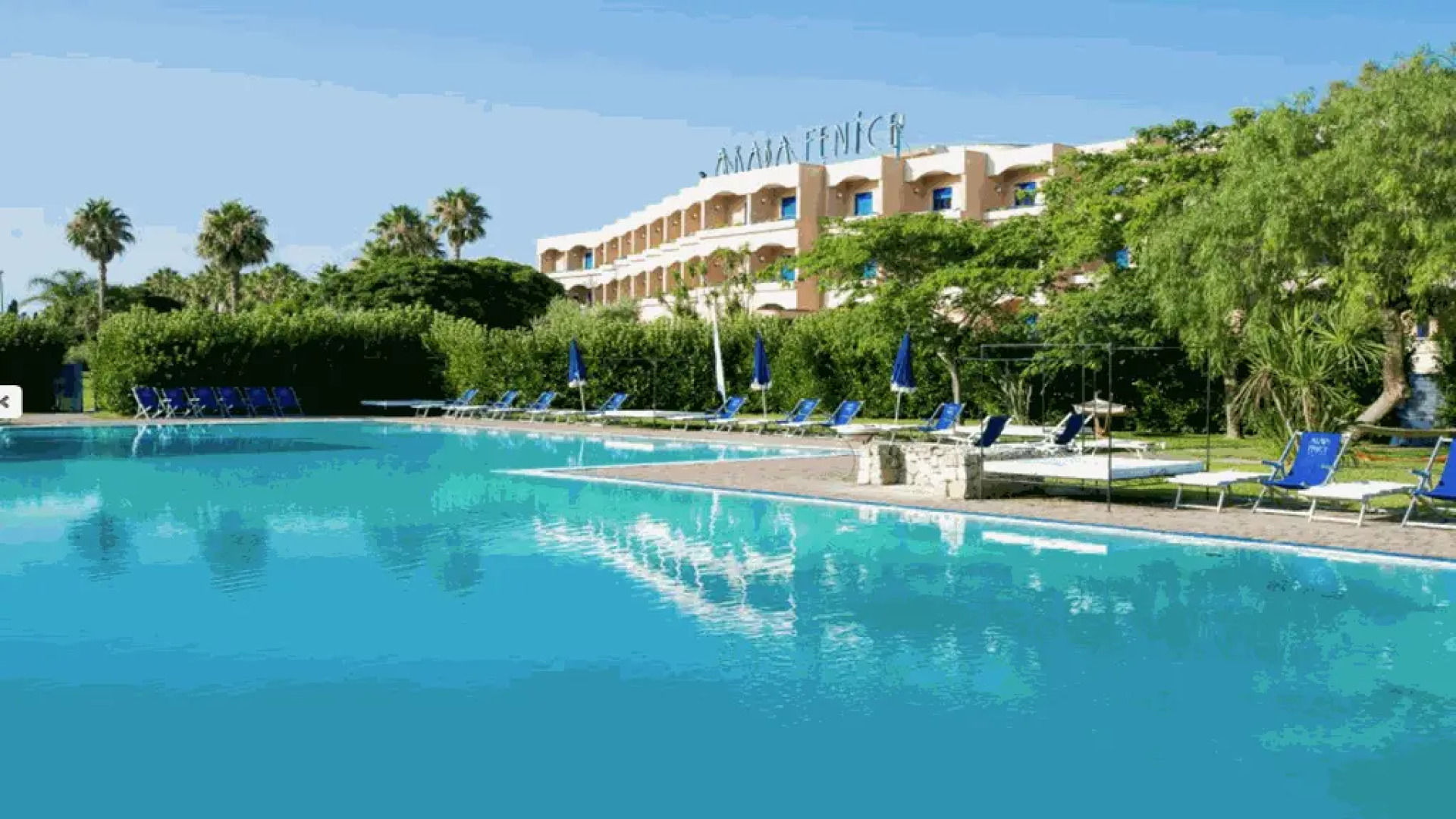 Araba Fenice Village