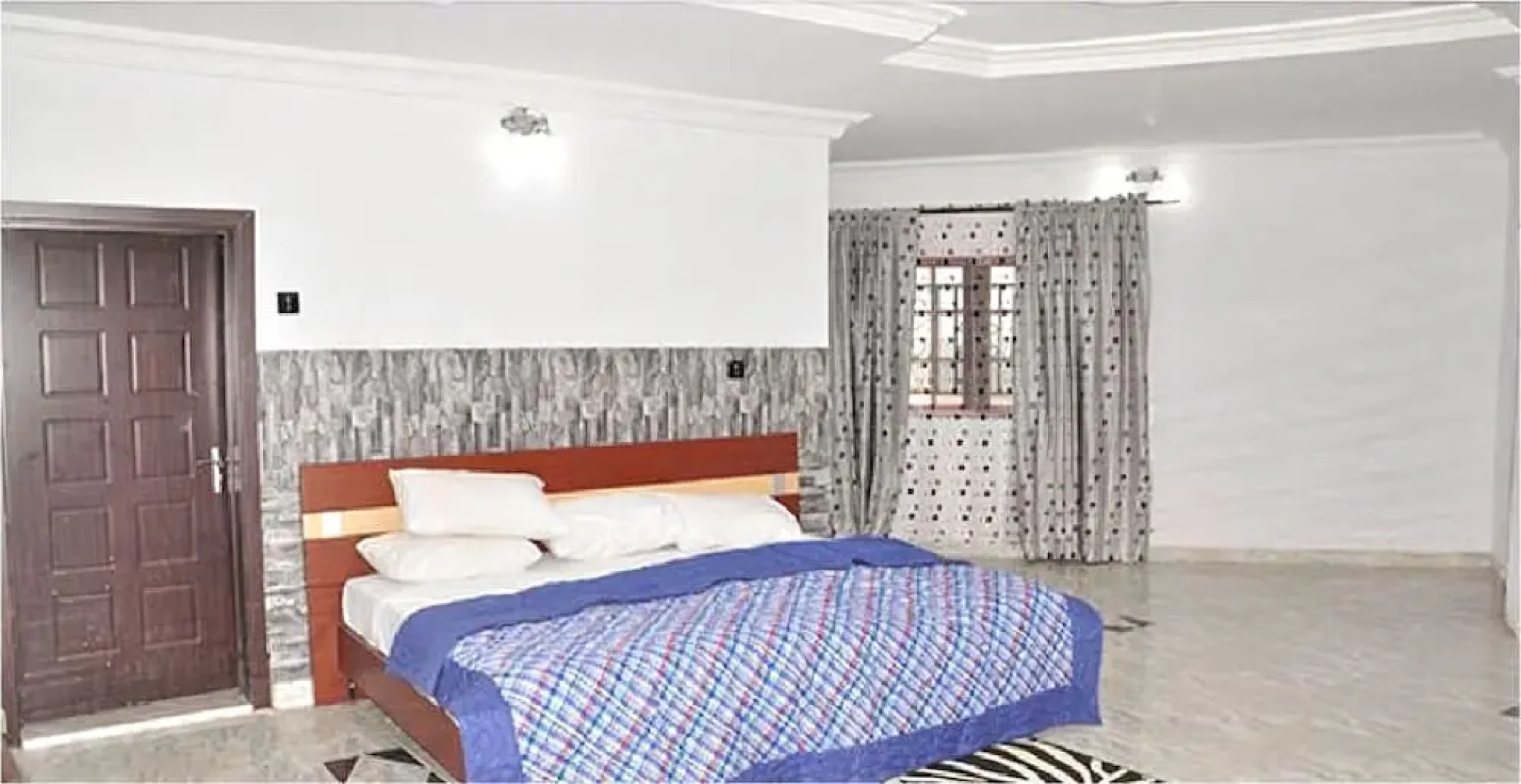 J-A Luxury Suites by Ecosignature