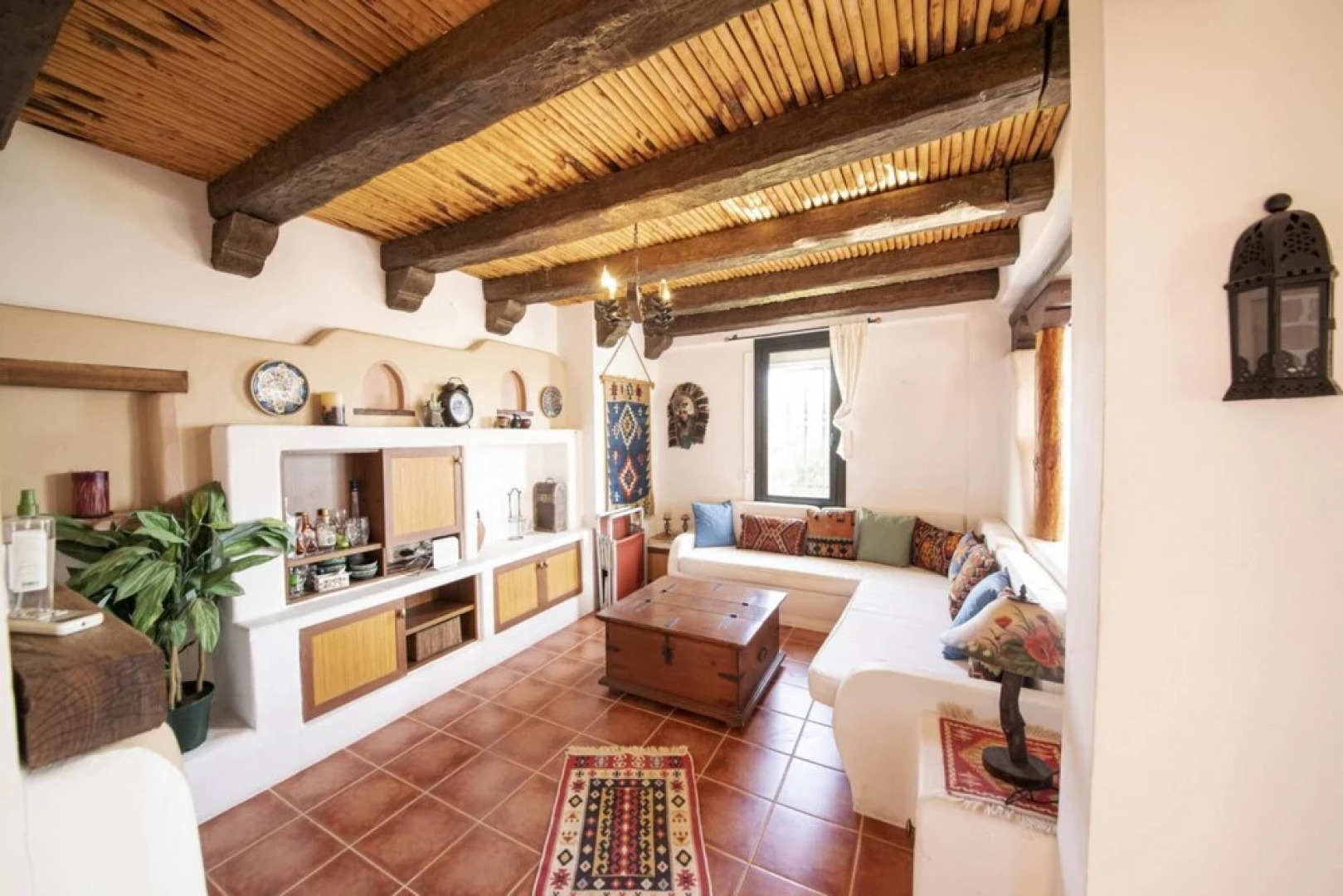 Villa in Bodrum With Shared Pool and Backyard