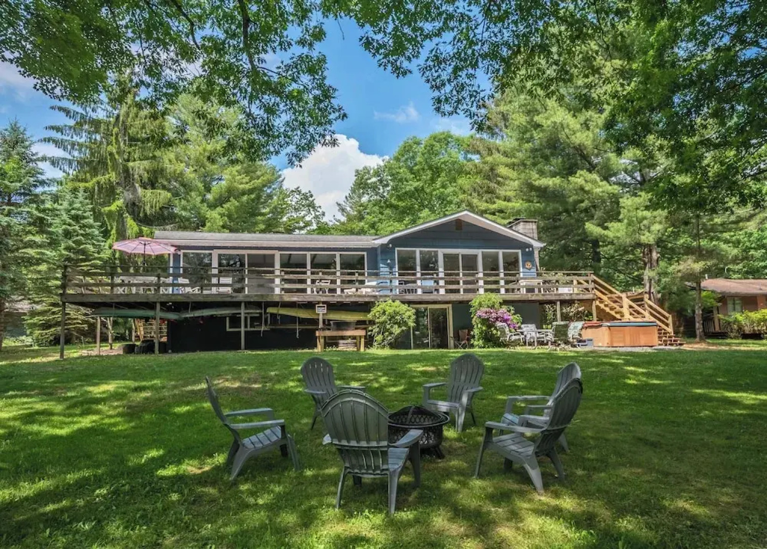 Just Around the Dilly