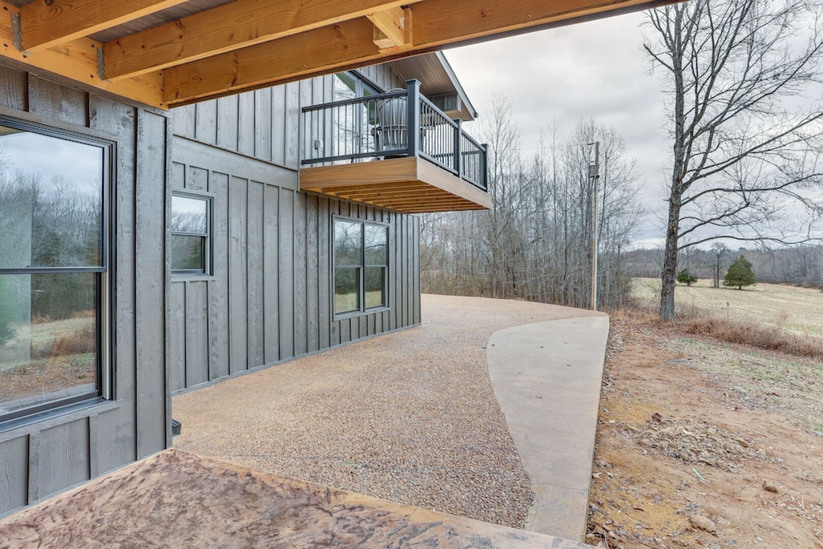 'the Duck Farm' Sugar Tree Hideaway w/ Yard!