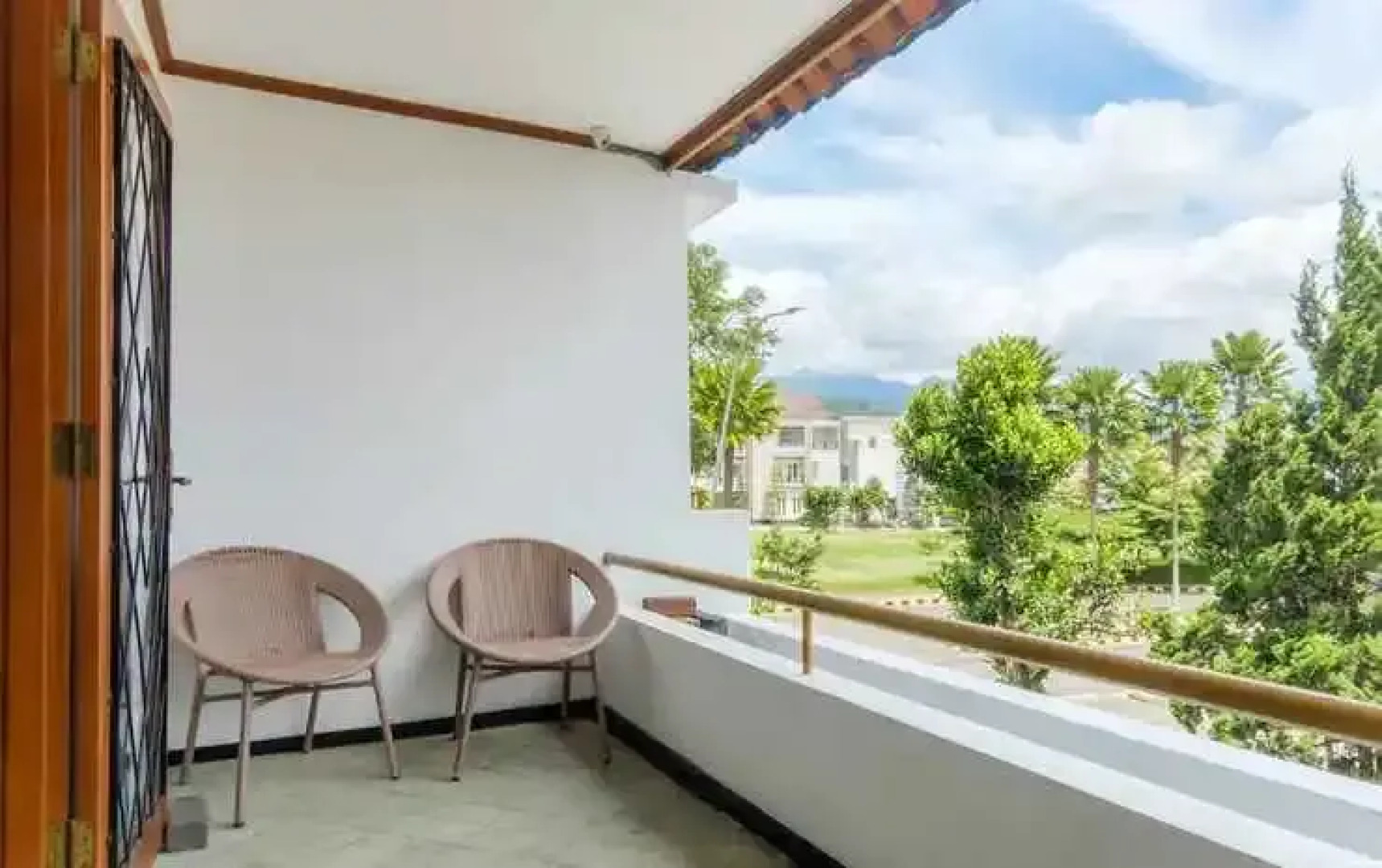 Panorama Villas Batu F-16