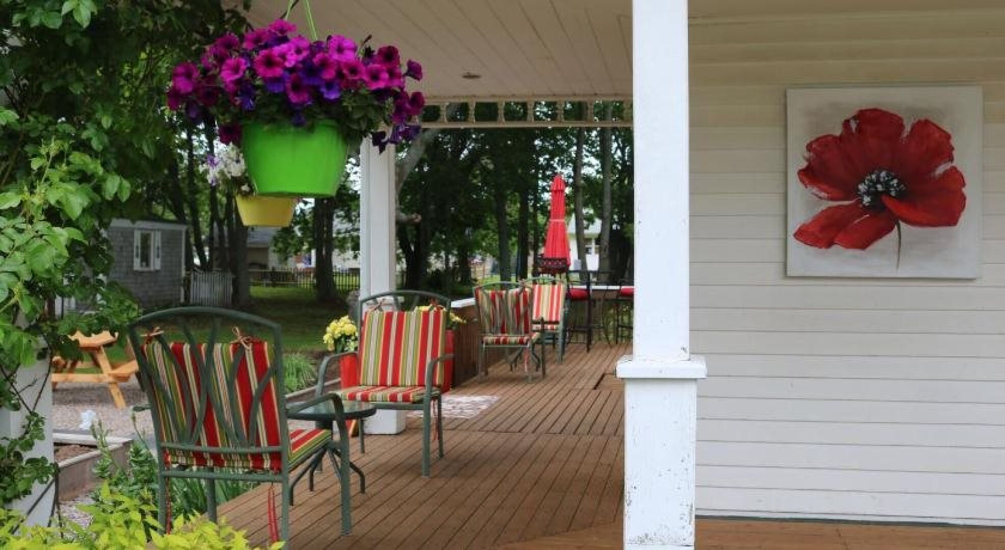 Warm House Retreat Bed and Breakfast